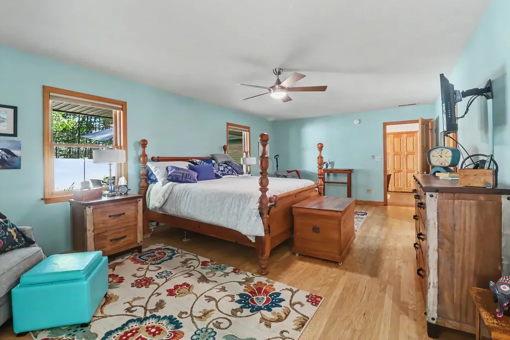 7399 S Lakeshore Drive Summit Township MI 49449