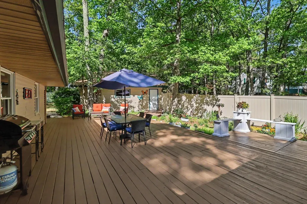 7399 S Lakeshore Drive Summit Township MI 49449