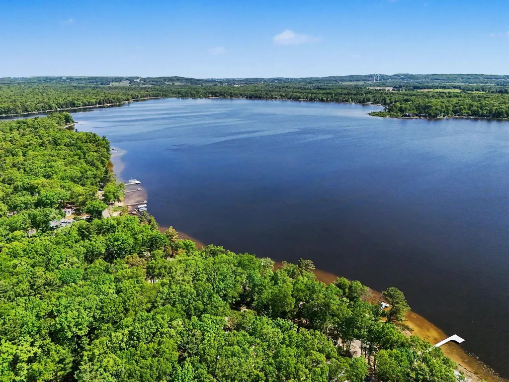 7399 S Lakeshore Drive Summit Township MI 49449
