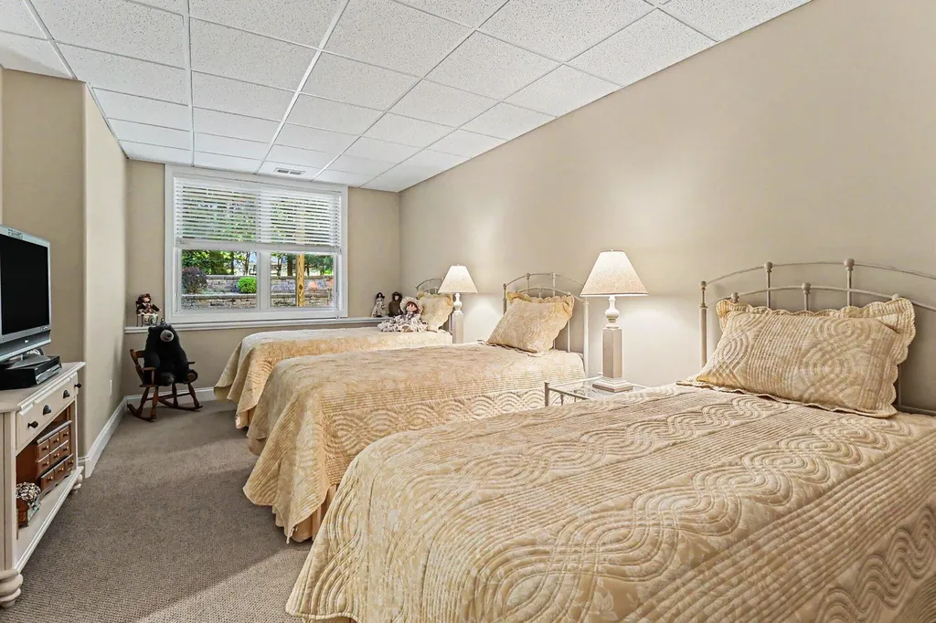 1240 Blue Heron Drive Ludington City MI 49431