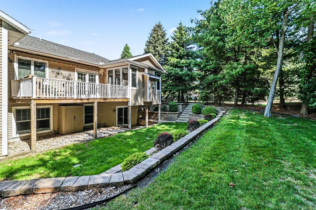 1240 Blue Heron Drive Ludington City MI 49431