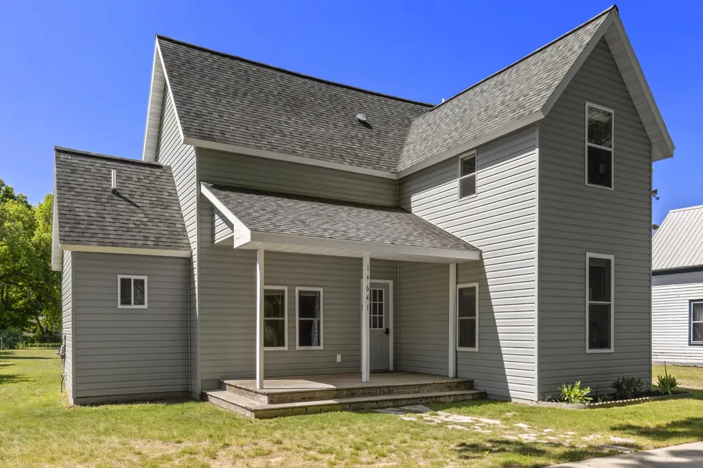 14641 Thompson Avenue Unknown City MI 49683