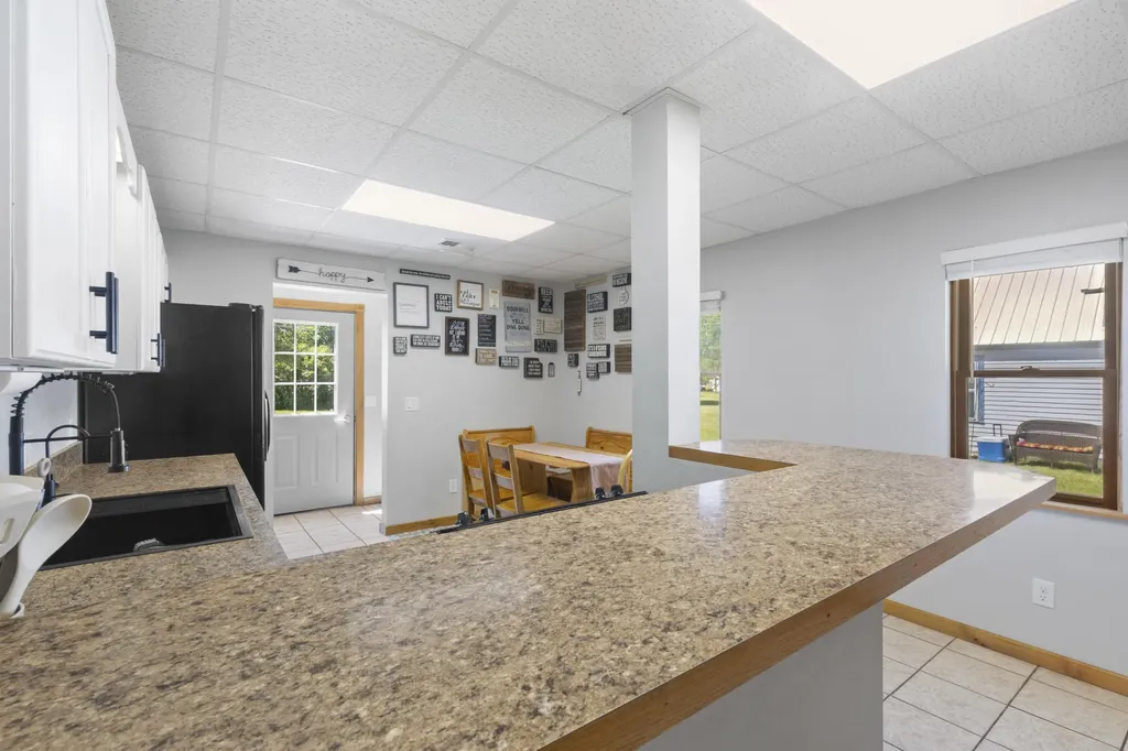 14641 Thompson Avenue Unknown City MI 49683