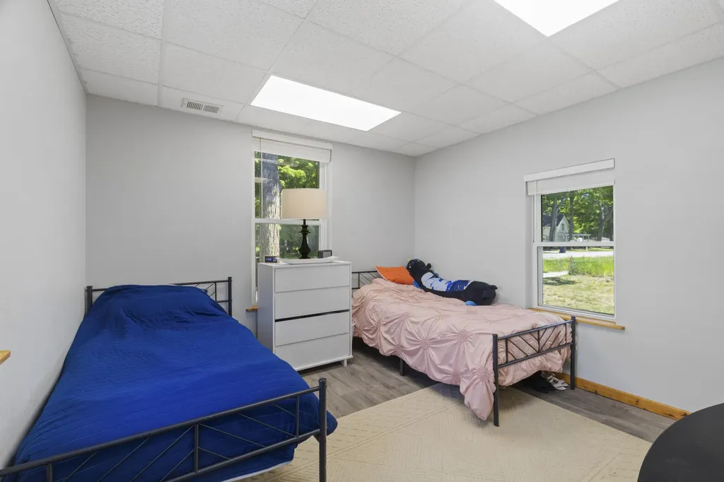 14641 Thompson Avenue Unknown City MI 49683