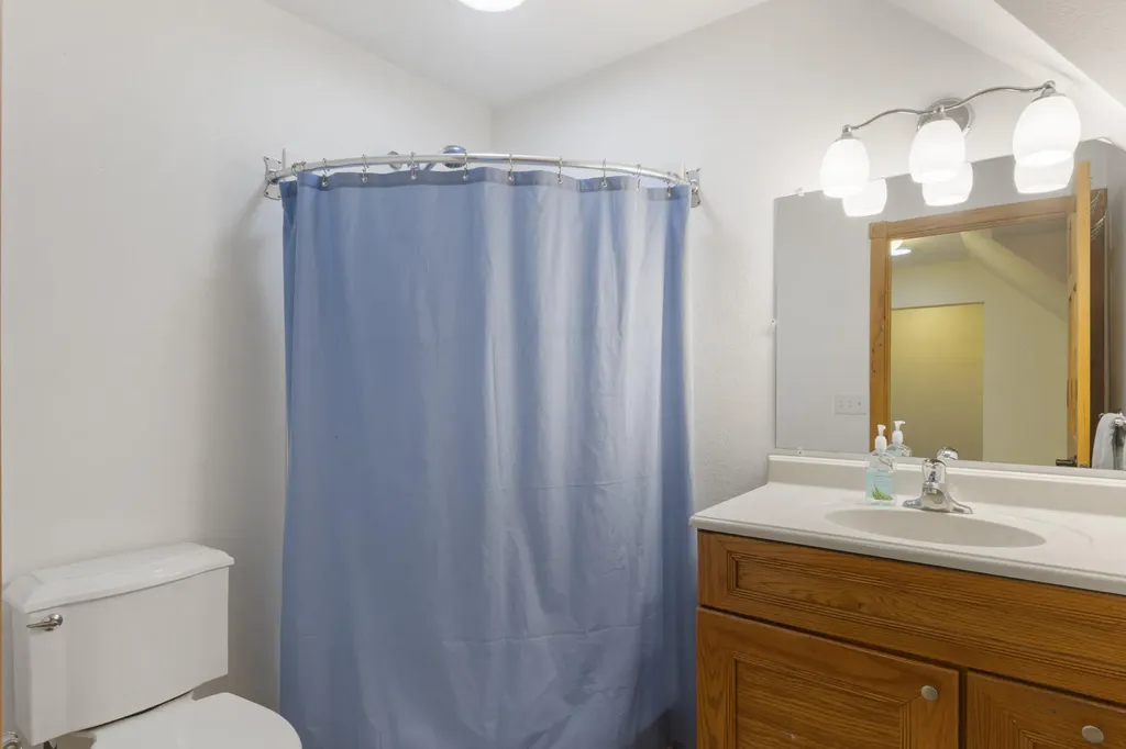 14641 Thompson Avenue Unknown City MI 49683