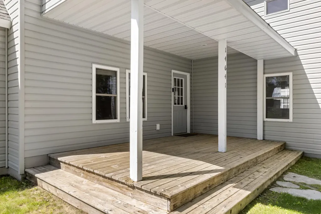 14641 Thompson Avenue Unknown City MI 49683