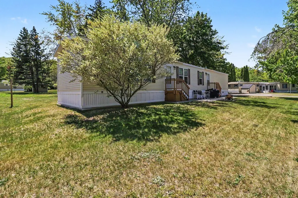 2860 Trepanier Drive Hamlin Township MI 49431