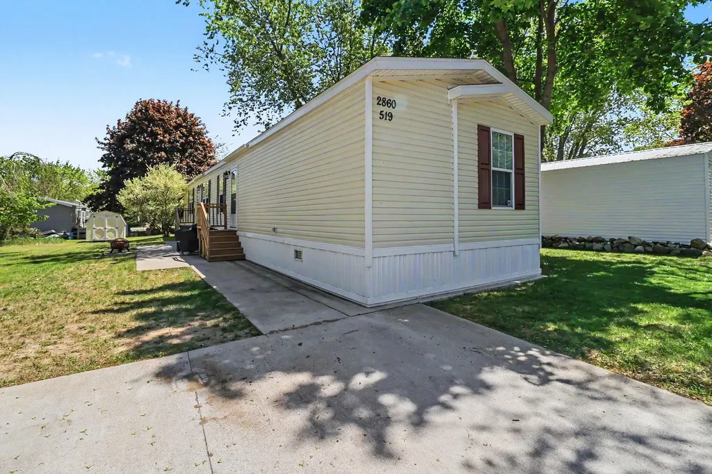 2860 Trepanier Drive Hamlin Township MI 49431