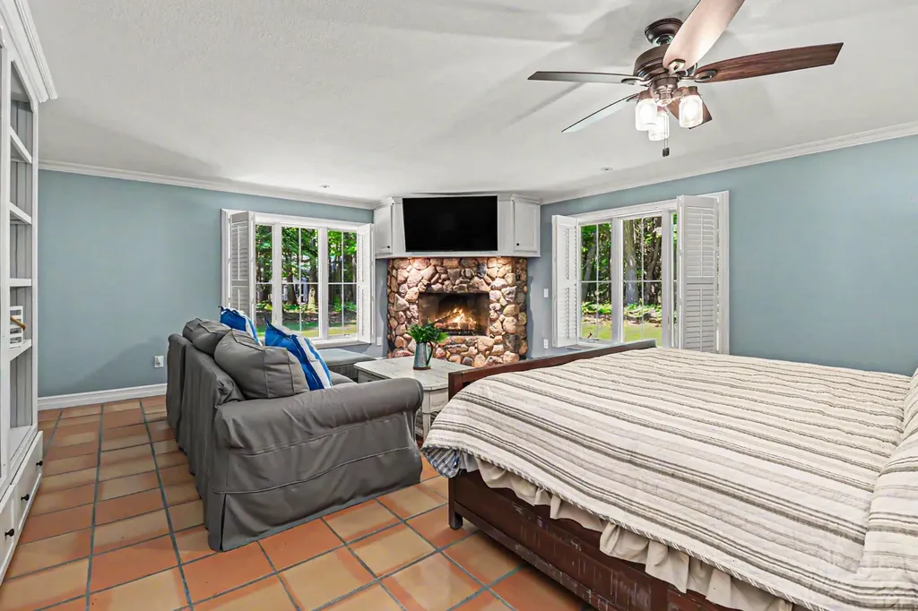 5389 Ridge Road Pentwater Township MI 49449