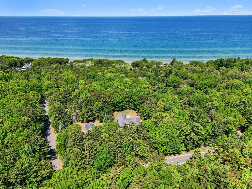 5389 Ridge Road Pentwater Township MI 49449