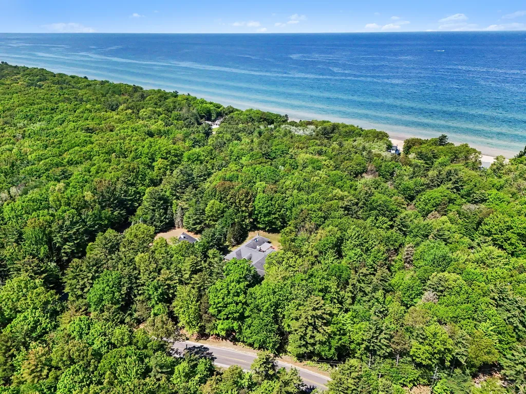 5389 Ridge Road Pentwater Township MI 49449