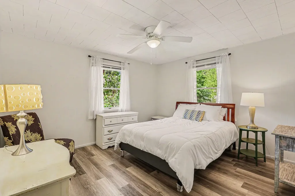 21 N Clymer Street Pentwater Village MI 49449