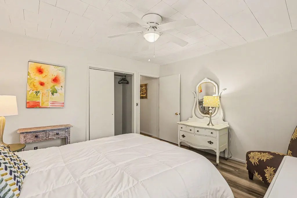 21 N Clymer Street Pentwater Village MI 49449