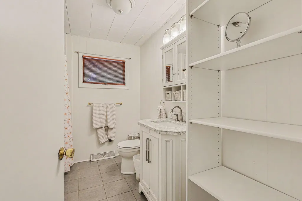 21 N Clymer Street Pentwater Village MI 49449