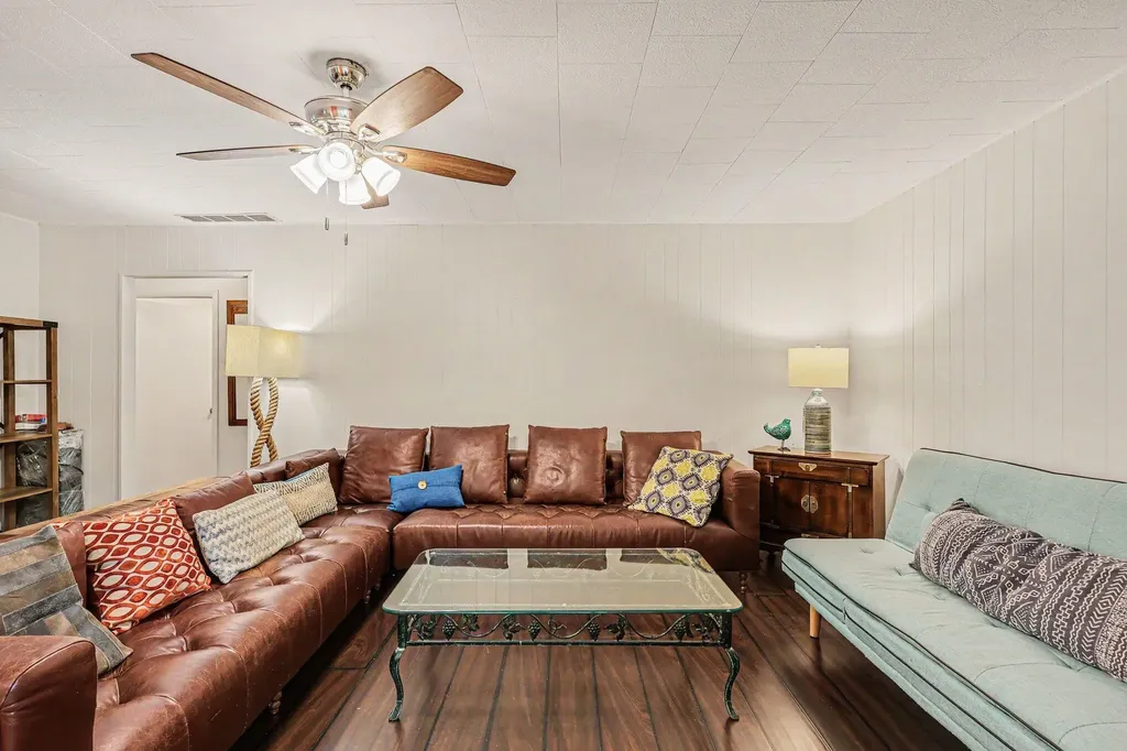 21 N Clymer Street Pentwater Village MI 49449