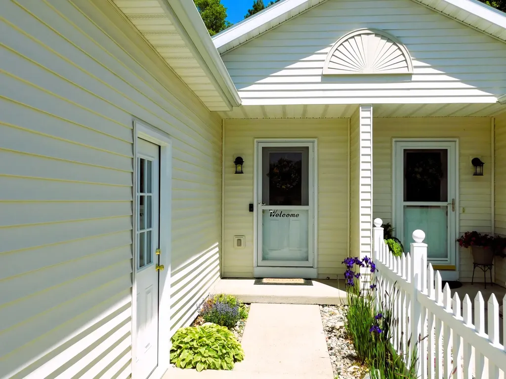 1774 Pine Ridge Drive Filer Charter Township MI 49660