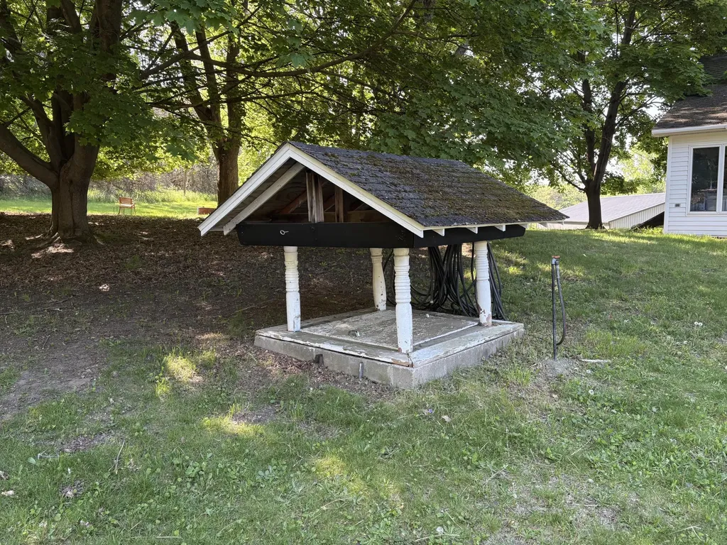 8819 Erdman Road Onekama Township MI 49675
