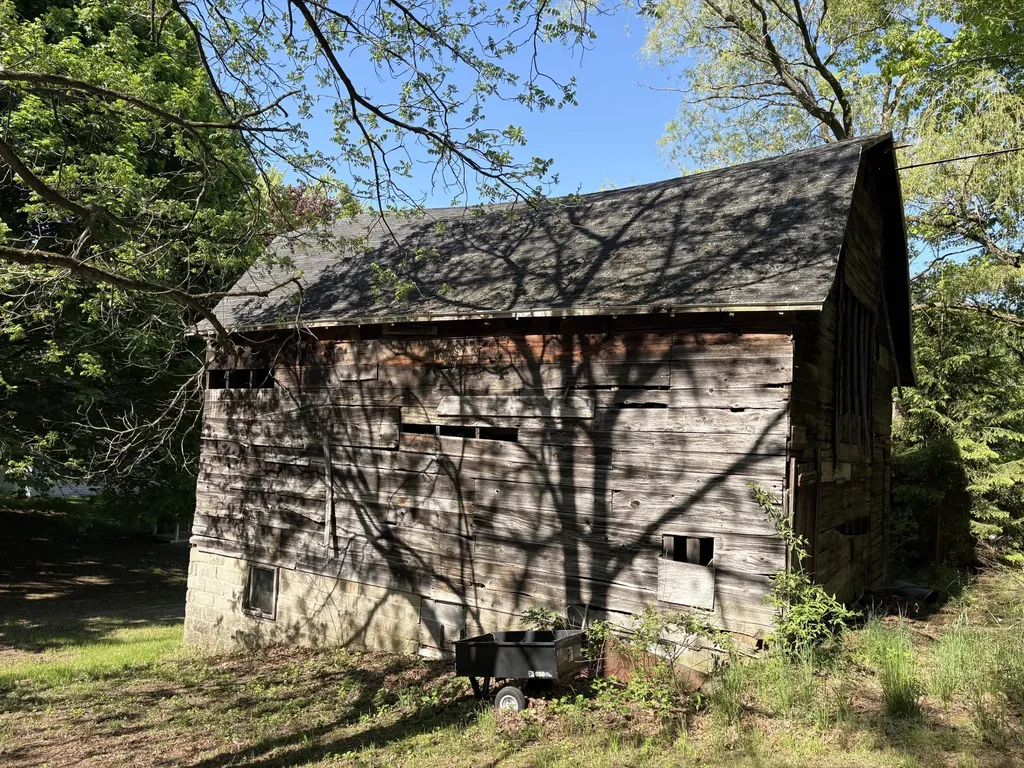 8819 Erdman Road Onekama Township MI 49675