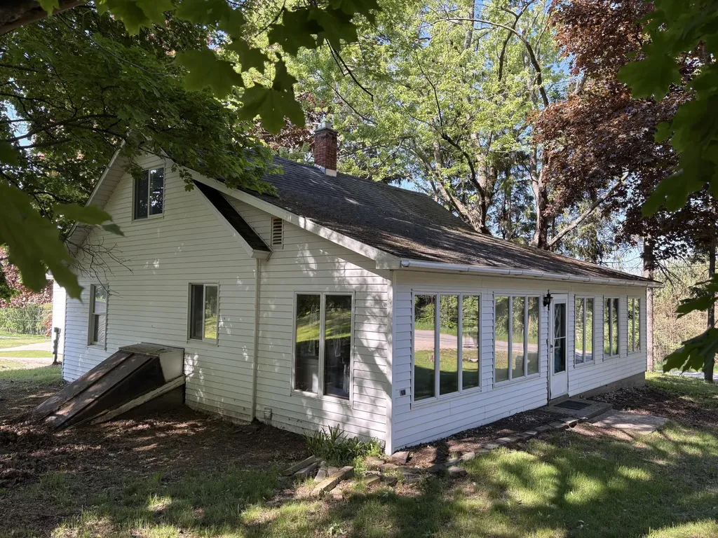8819 Erdman Road Onekama Township MI 49675