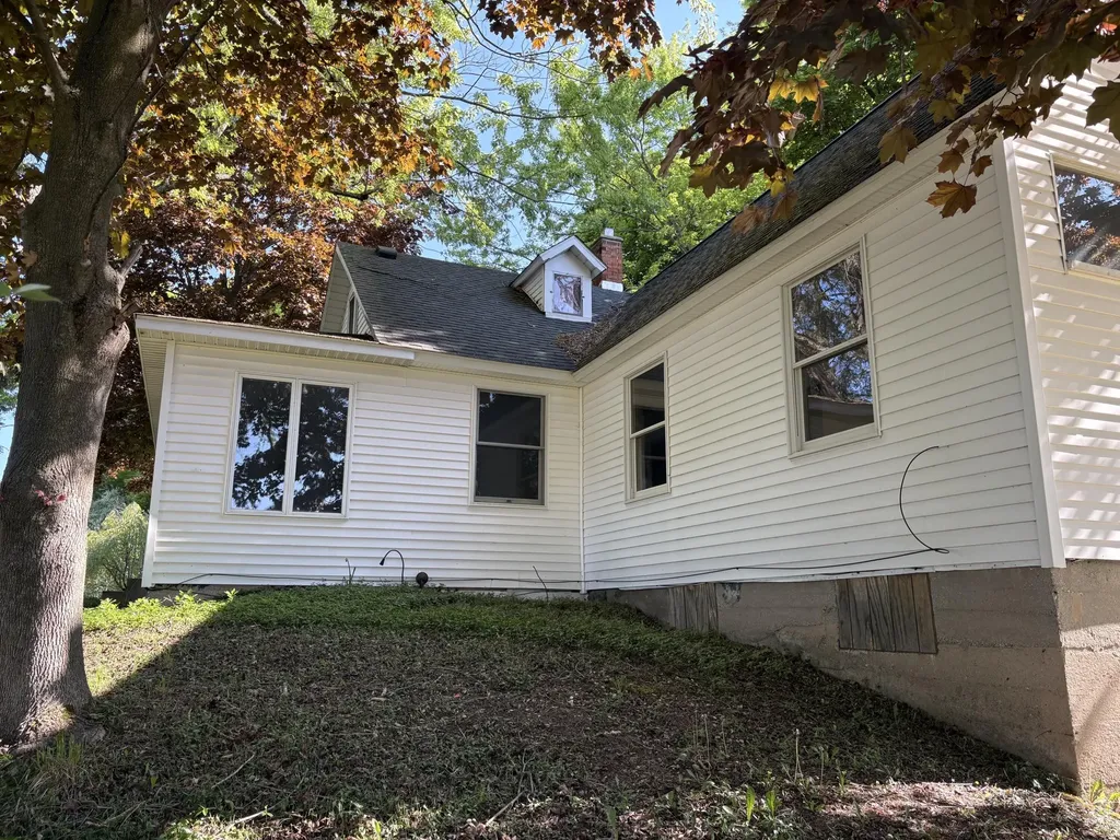 8819 Erdman Road Onekama Township MI 49675