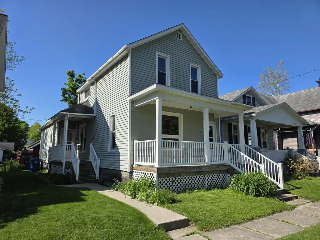299 4th Street Manistee City MI 49660