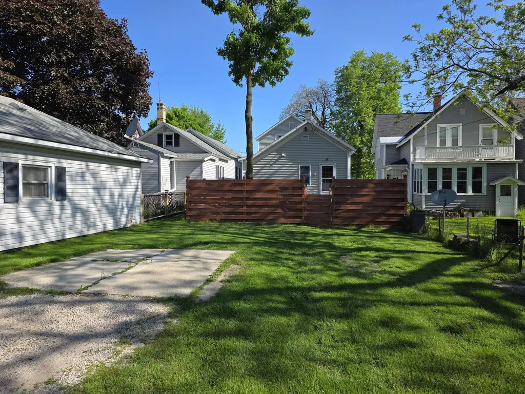 299 4th Street Manistee City MI 49660