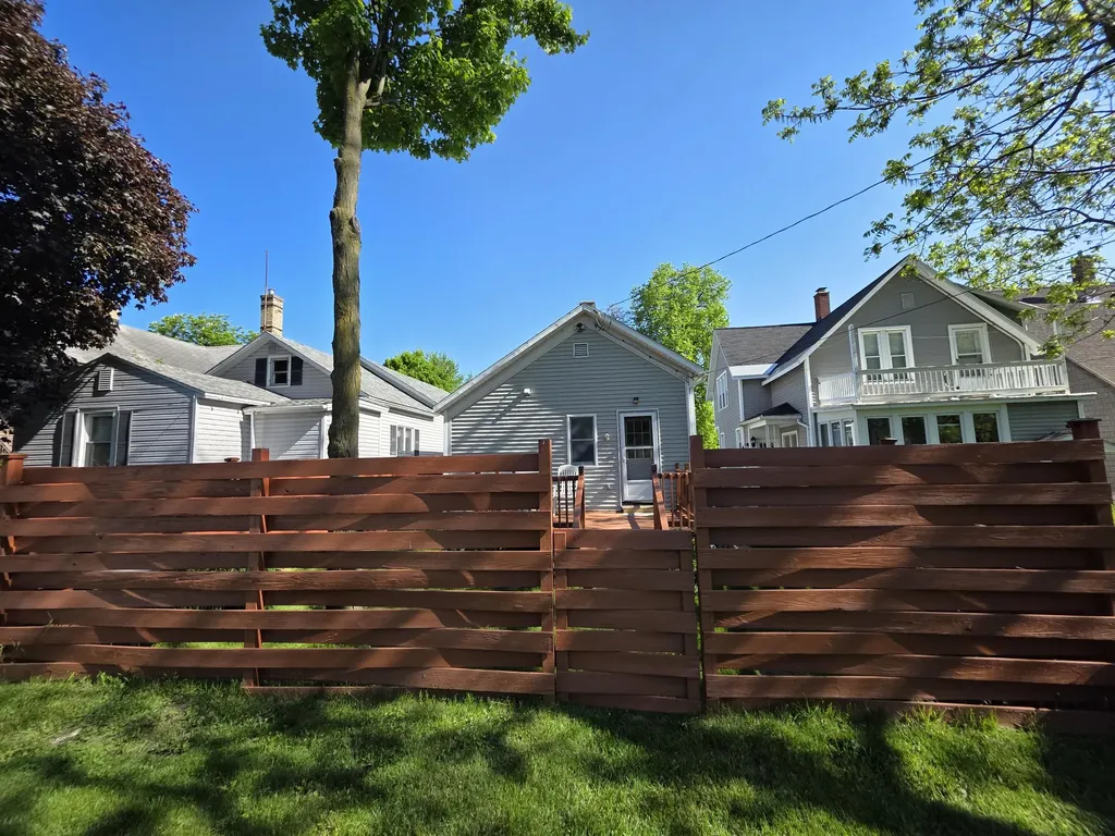 299 4th Street Manistee City MI 49660