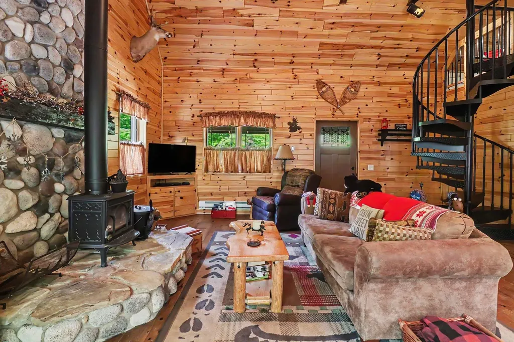15163 Winding Creek Drive Springdale Township MI 49614