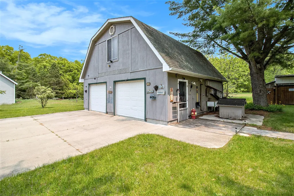 1754 Maggie Street Branch Township MI 49410