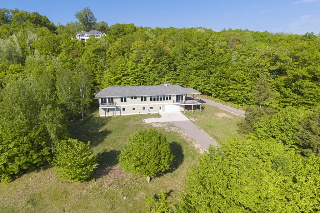 9798 N Slope Drive Onekama Township MI 49675