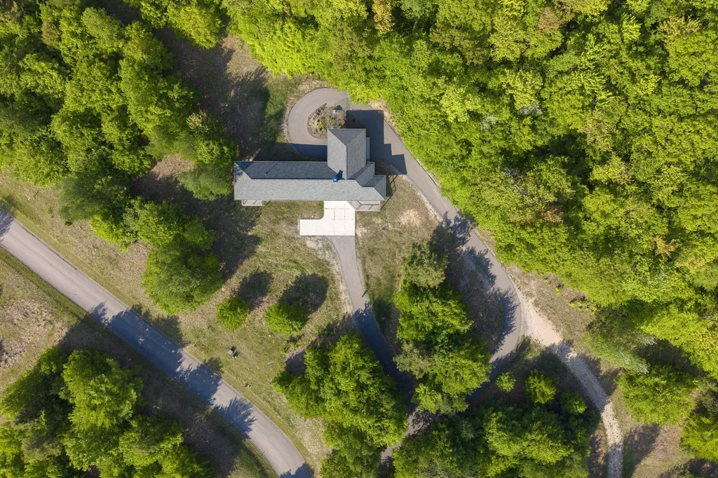 9798 N Slope Drive Onekama Township MI 49675