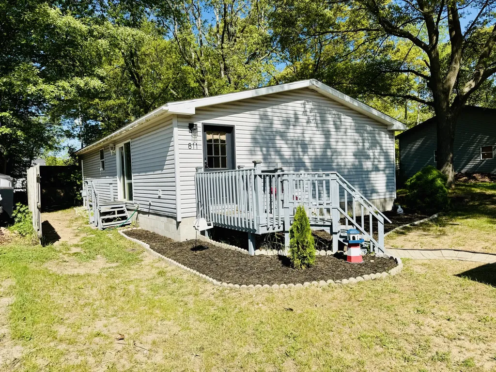 811 N Lavinia Street Ludington City MI 49431