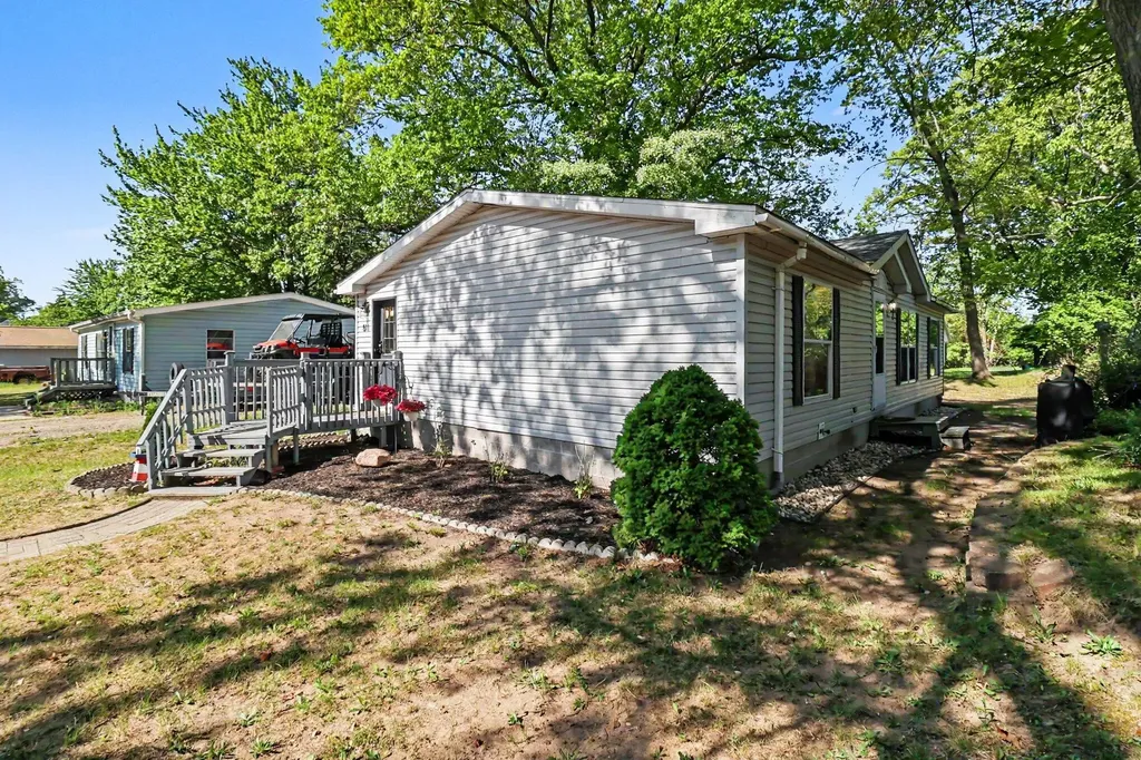811 N Lavinia Street Ludington City MI 49431