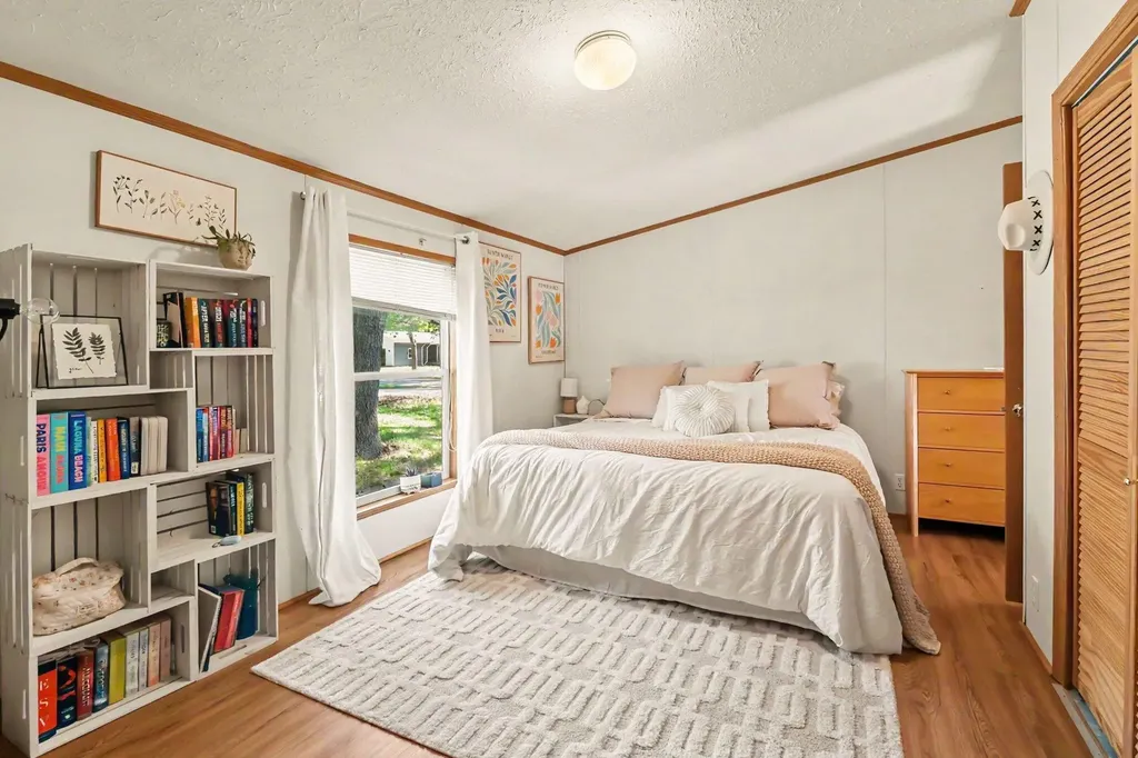 811 N Lavinia Street Ludington City MI 49431