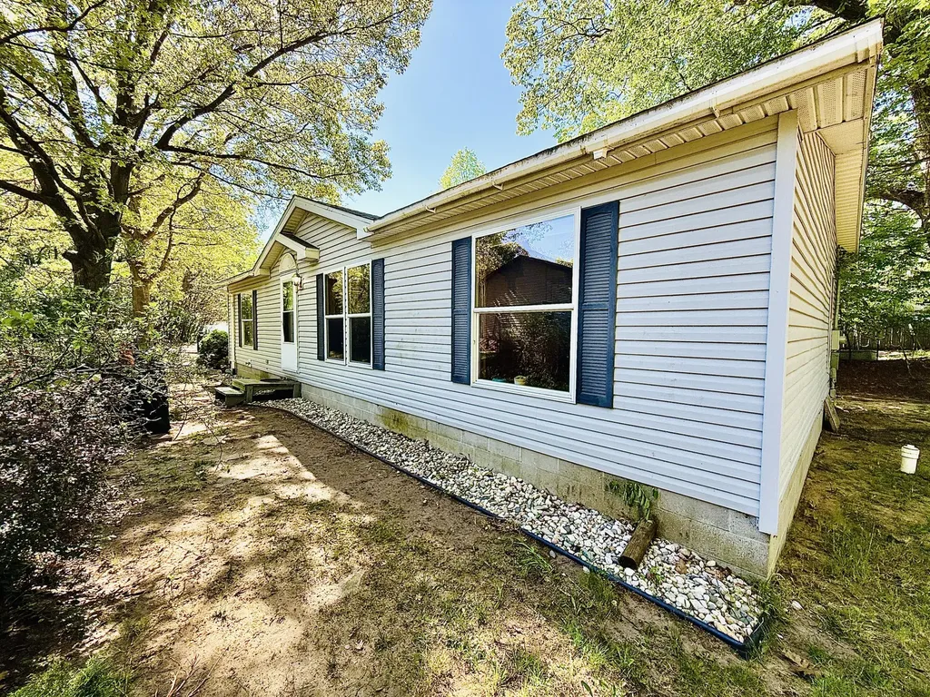 811 N Lavinia Street Ludington City MI 49431