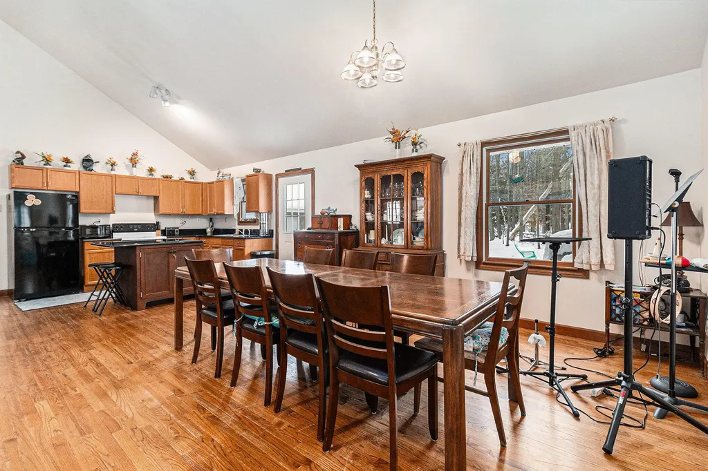 4760 N Lakeshore Road Golden Township MI 49436