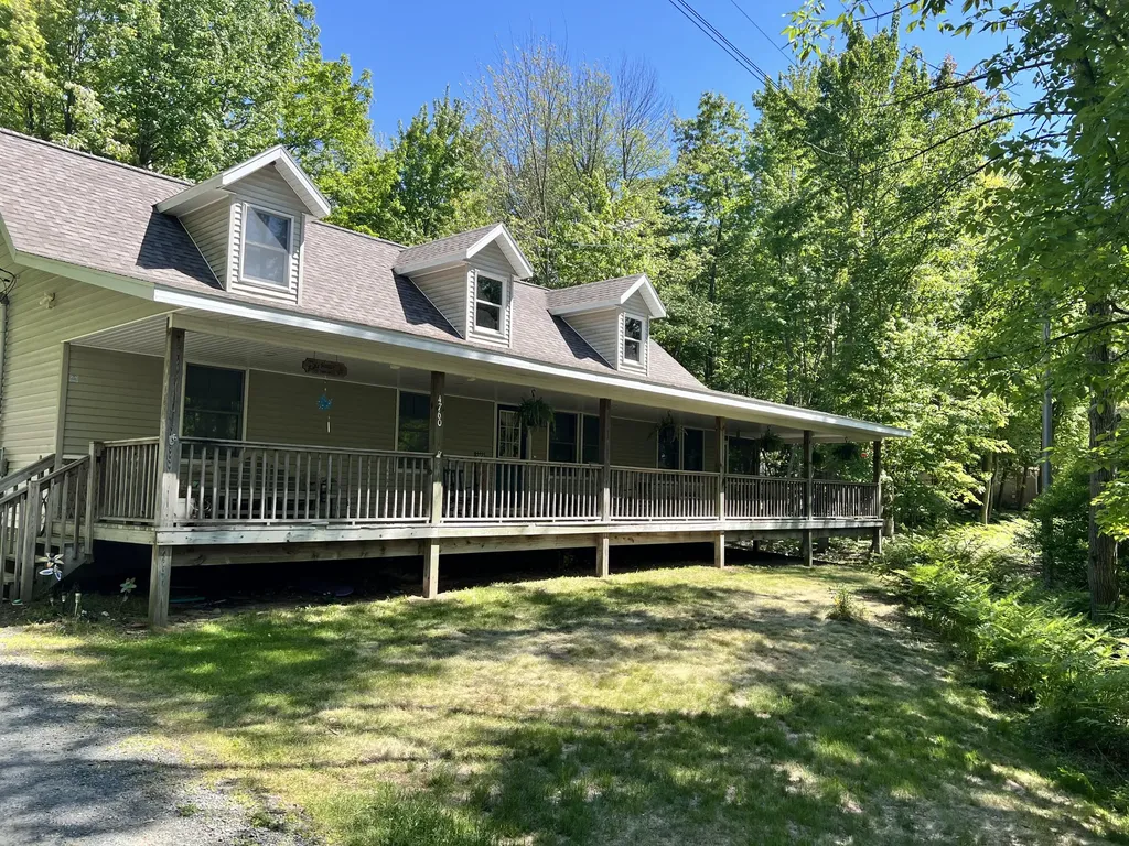 4760 N Lakeshore Road Golden Township MI 49436