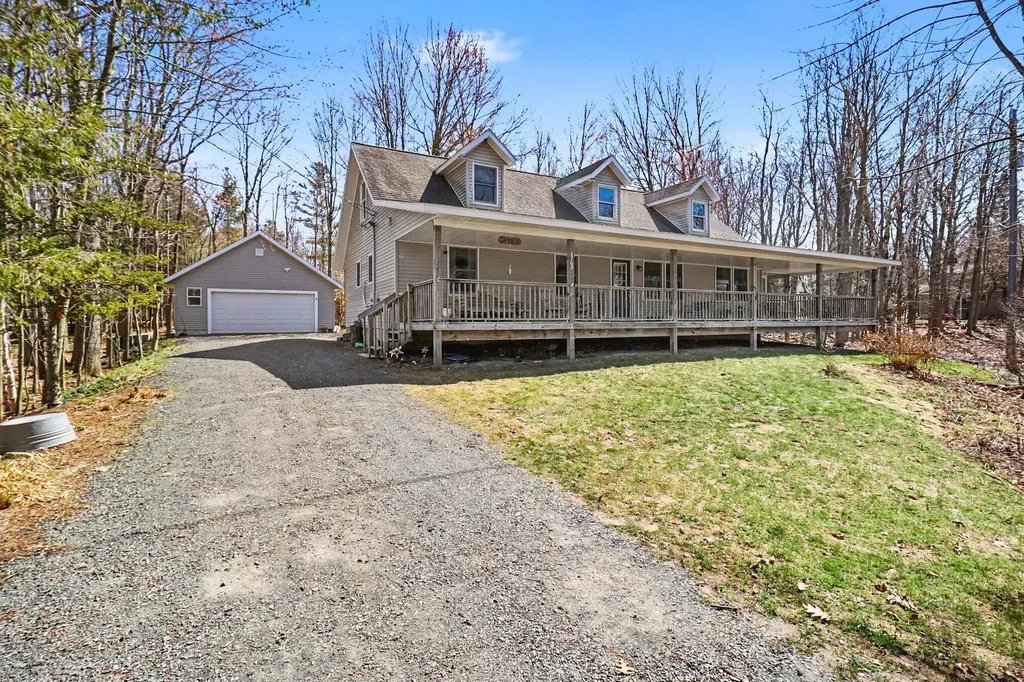 4760 N Lakeshore Road Golden Township MI 49436