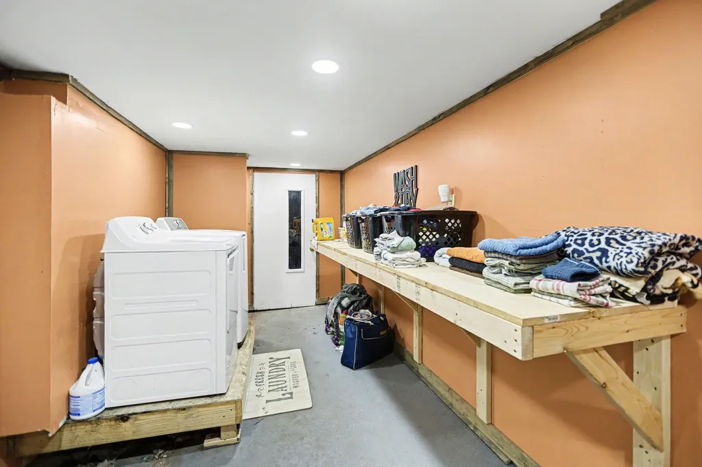 411 5th Street Manistee City MI 49660