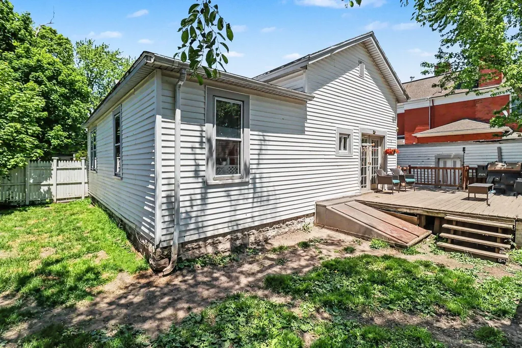 411 5th Street Manistee City MI 49660