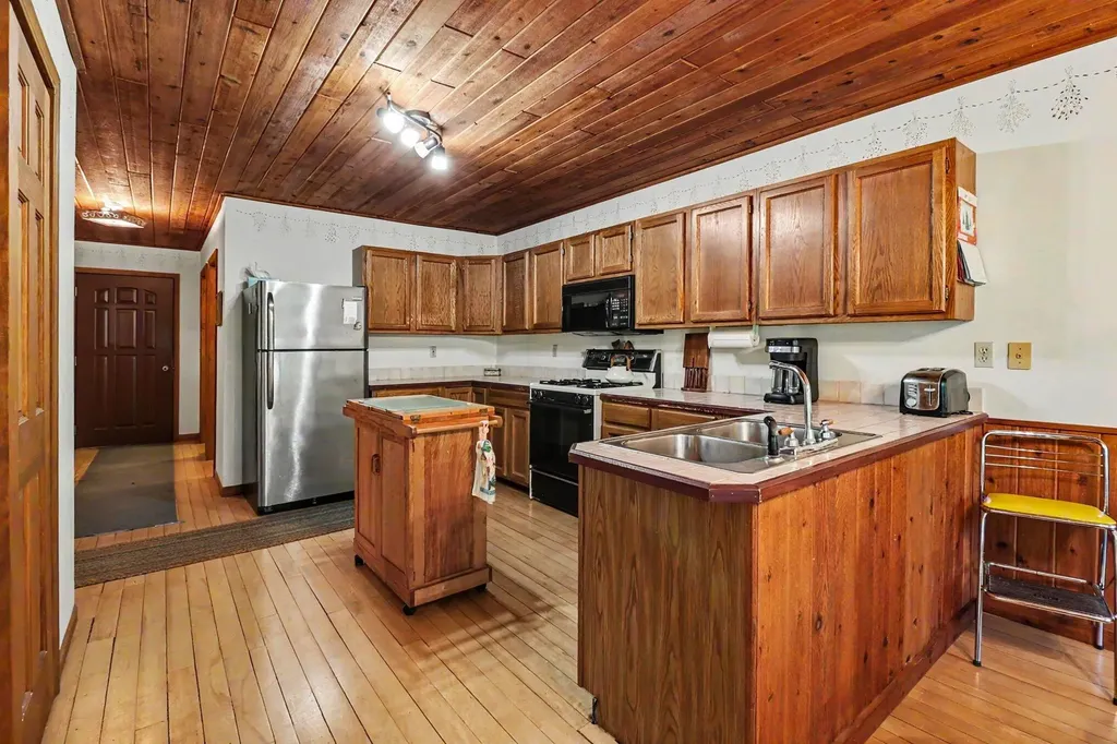 780 E Conrad Road Custer Township MI 49454