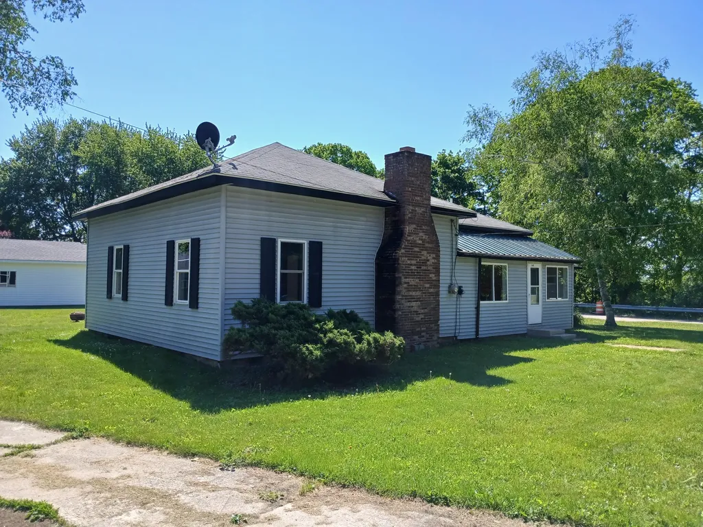 409 S Scott Street Scottville City MI 49454