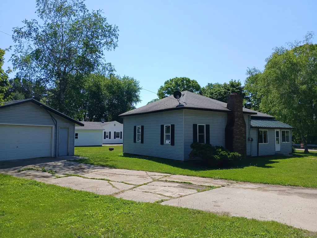 409 S Scott Street Scottville City MI 49454