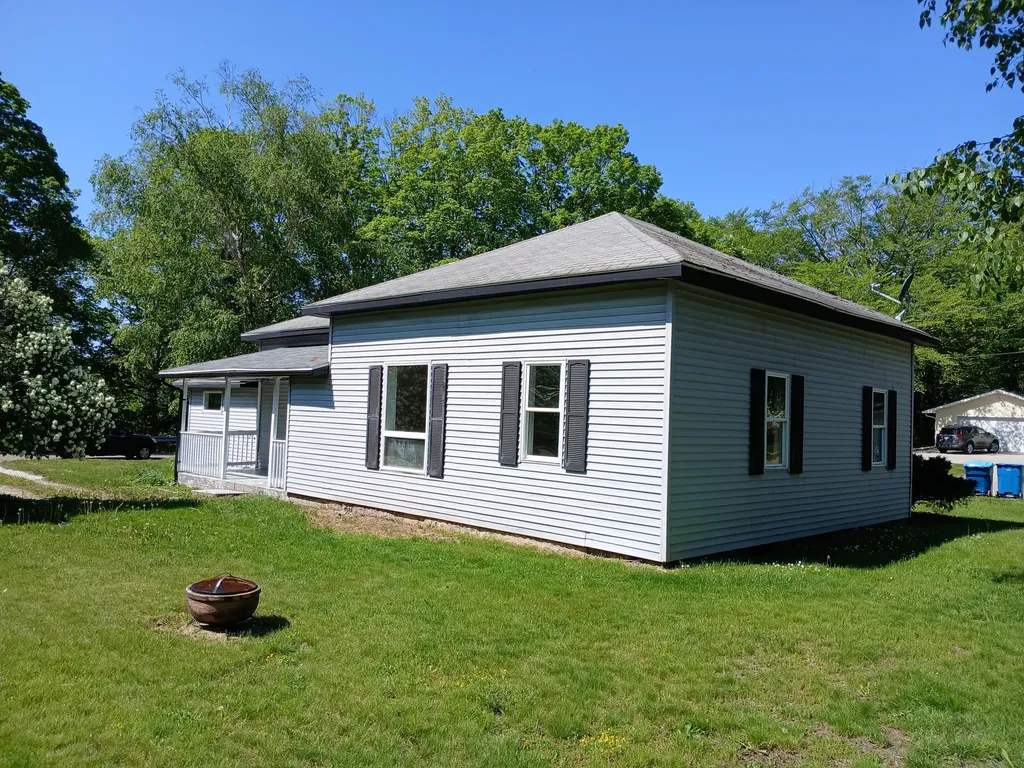 409 S Scott Street Scottville City MI 49454