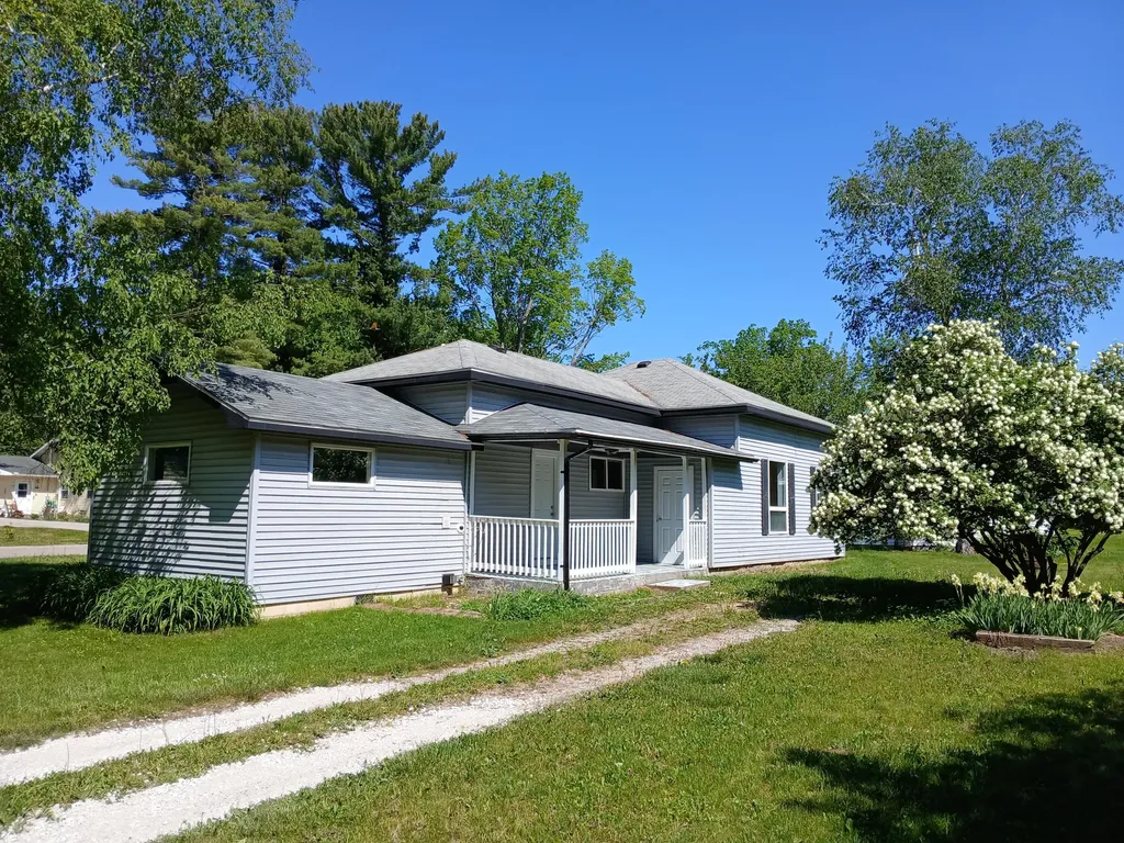 409 S Scott Street Scottville City MI 49454