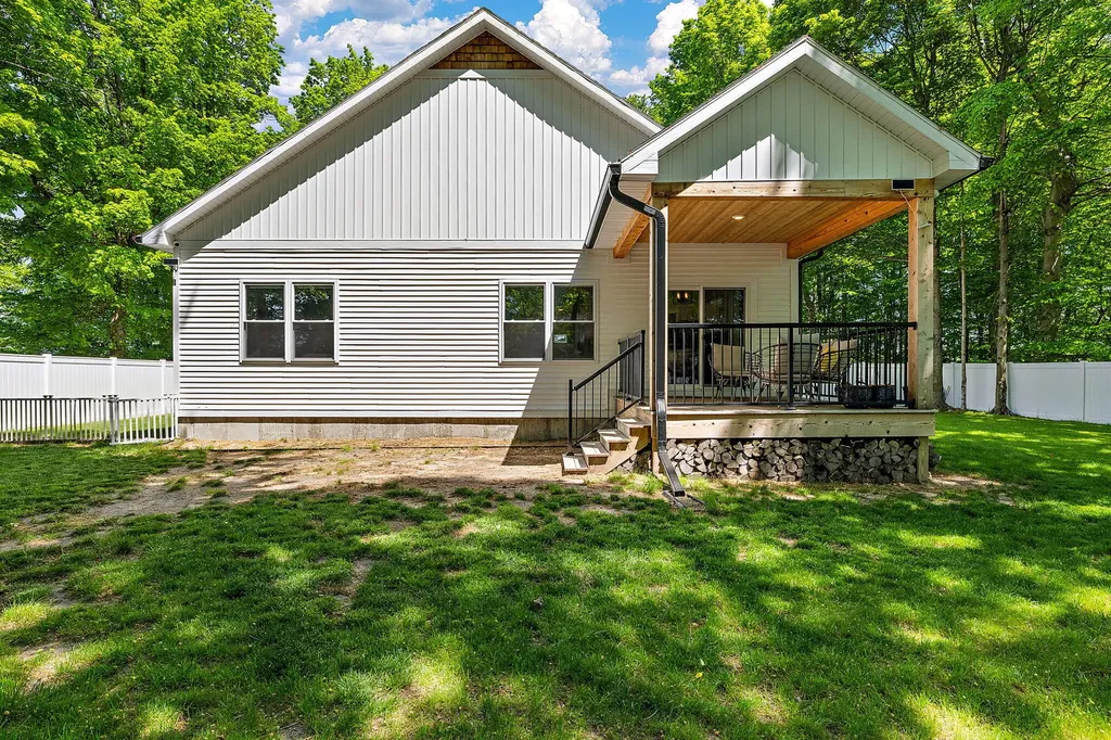 3953 W Harrison Road Hart City MI 49420