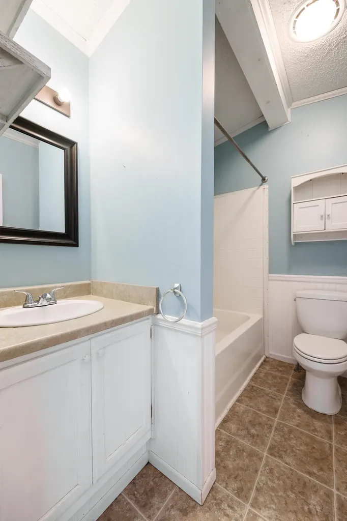10810 S Orchard Way Unknown City MI 49684