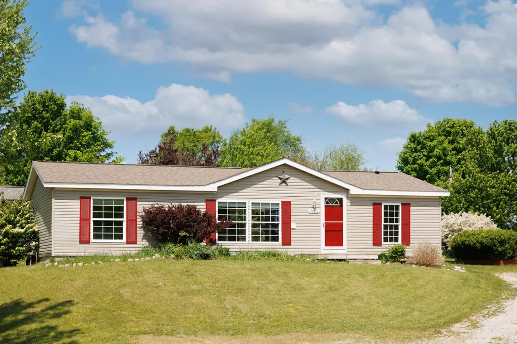 10810 S Orchard Way Unknown City MI 49684