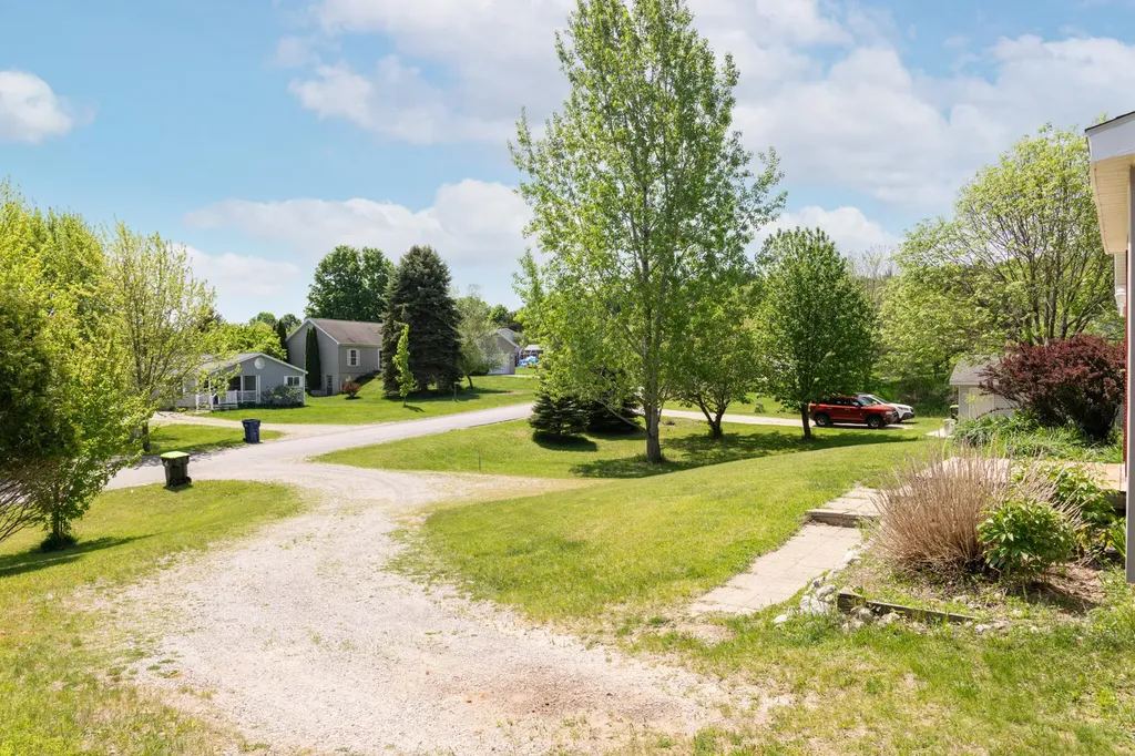 10810 S Orchard Way Unknown City MI 49684