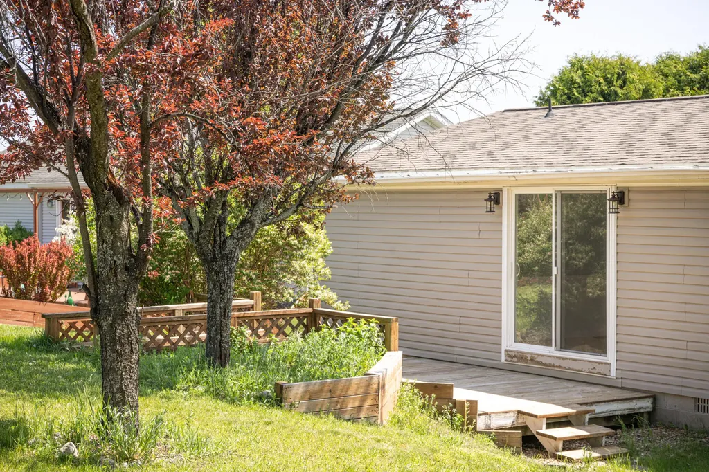 10810 S Orchard Way Unknown City MI 49684